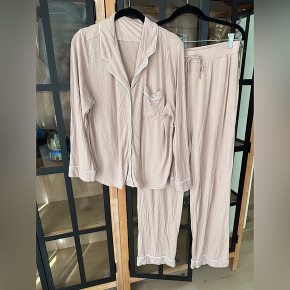 Cozy Earth Bamboo Pajamas set Stretch Knit Long Sleeve Top pants blush button - Picture 2 of 11